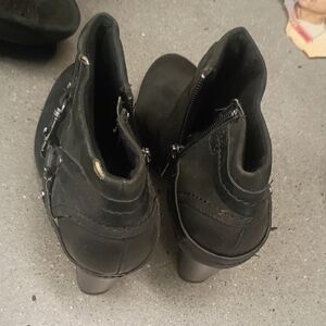 Clarks Indigo Size 5m Woman's Heel Boots In Great Condition